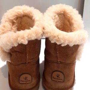 Bearpaw suede & shearling chestnut ankle boots